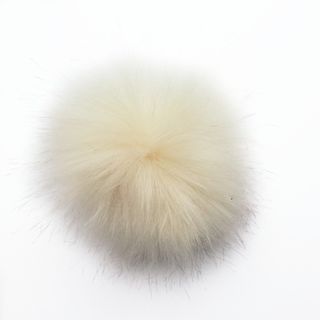 Cream pompom