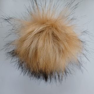 Caramel Pompom