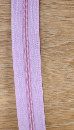 Baby pink zipper tape